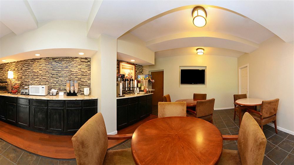 Lexington Inn & Suites-Elgin Extérieur photo