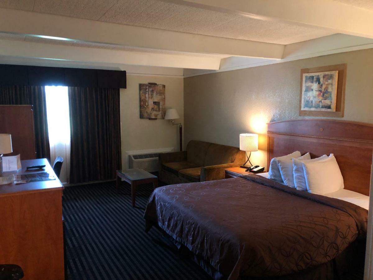 Lexington Inn & Suites-Elgin Extérieur photo