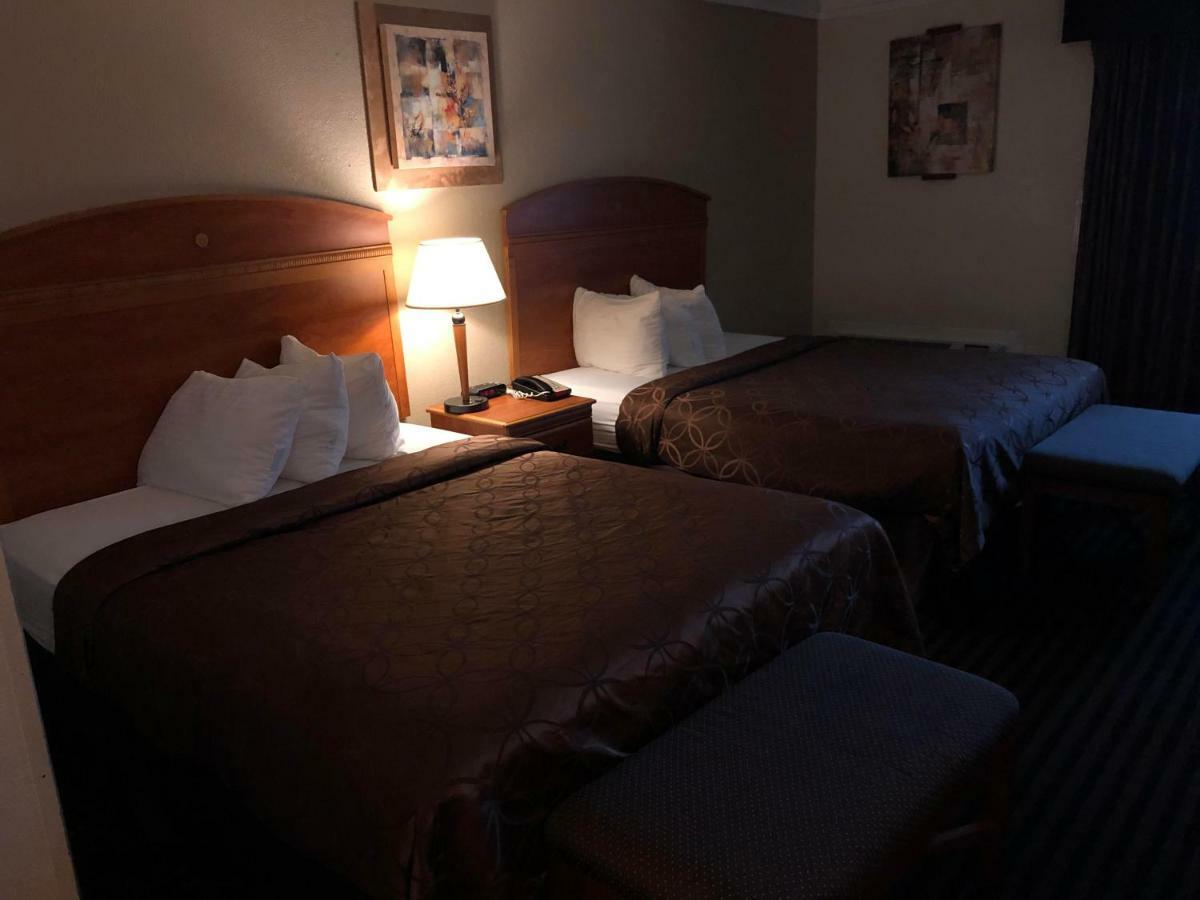 Lexington Inn & Suites-Elgin Extérieur photo